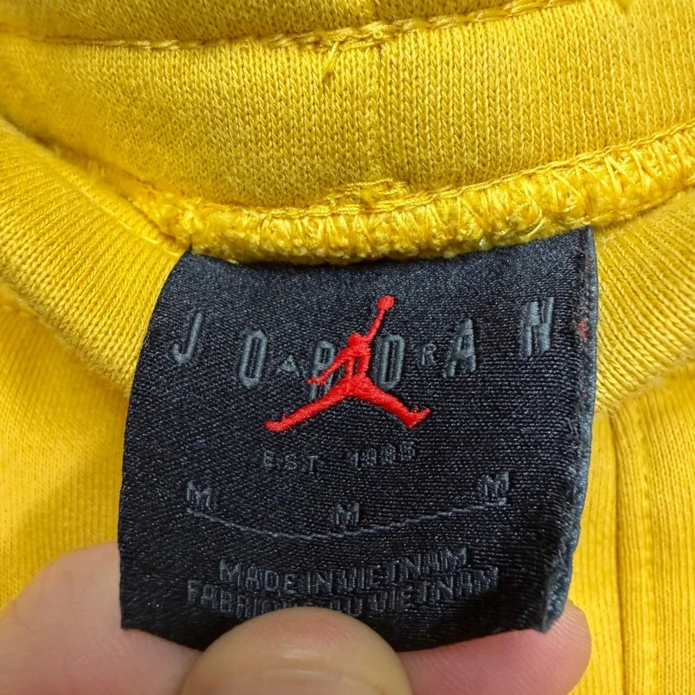 Jordan Mens Yellow Fleece Jumpman Graphic Sweatpants Medium Sporty Athleisure